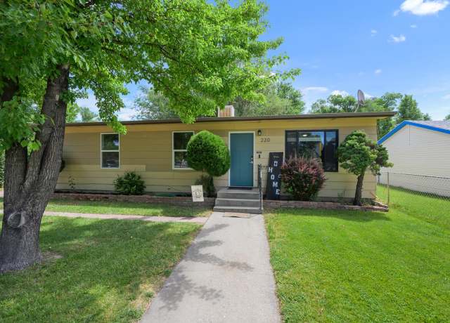 Property at 220 S Maple St, Fruita, CO 81521, 3 beds, 1 bath
