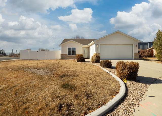 Property at 559 Acacia Ave, Grand Junction, CO 81504, 3 beds, 2 baths