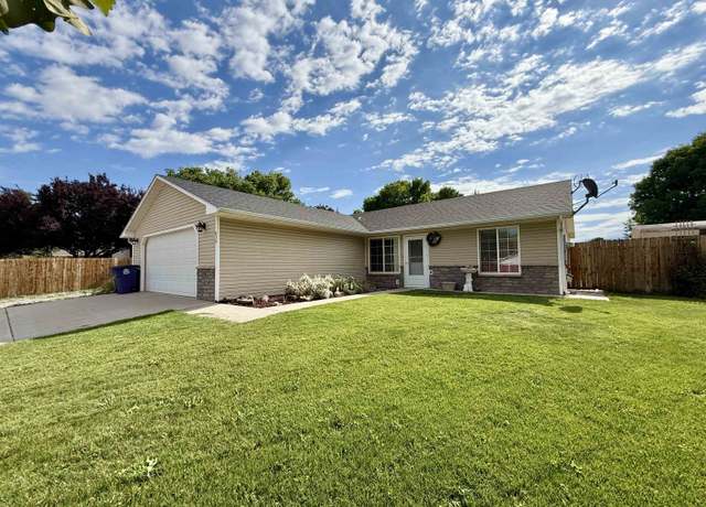 Property at 630 Round Table Rd, Grand Junction, CO 81504, 3 beds, 2 baths