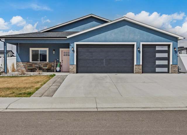 Property at 2126 Slope Creek Ave, Grand Junction, CO 81505, 3 beds, 2 baths