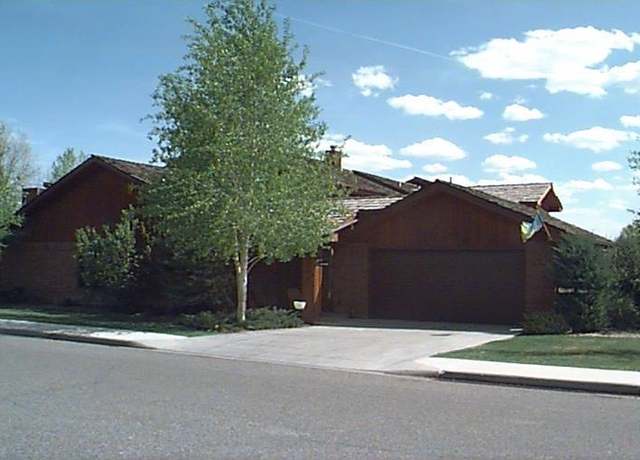 Property at 1535 Crest View Way, Grand Junction, CO 81506, 2 beds, 2 baths