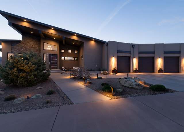 Property at 347 W Ridges Blvd, Grand Junction, CO 81507, 5 beds, 4 baths