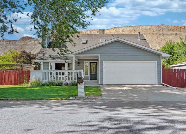 Property at 512 Crawford Ln, Palisade, CO 81526, 4 beds, 2 baths