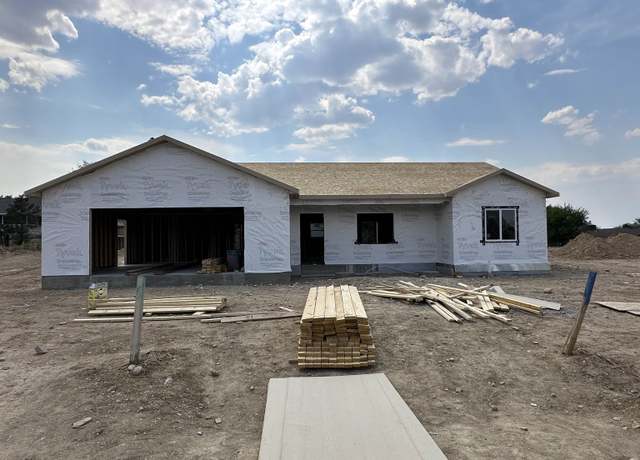 Property at 2933 Dayapple Ct, Grand Junction, CO 81503, 3 beds, 2 baths