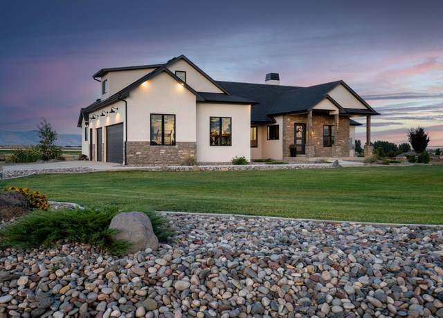 Property at 1648 Saddle Ring Ct, Loma, CO 81524, 4 beds, 4 baths