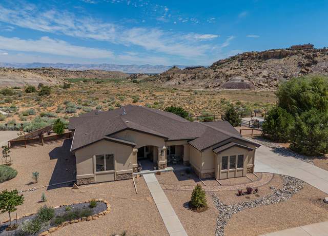 Property at 326 Red Point Rd, Grand Junction, CO 81507, 3 beds, 3 baths