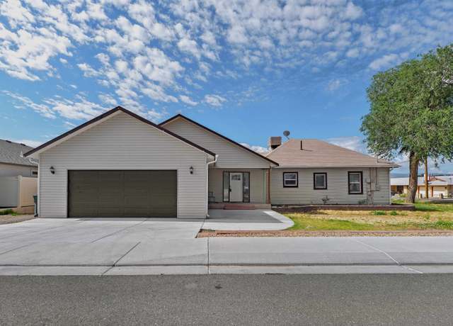Property at 2951 Bret Dr, Grand Junction, CO 81504, 3 beds, 2 baths