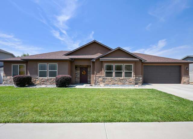 Property at 627 Huntington Rd, Grand Junction, CO 81504, 3 beds, 2 baths