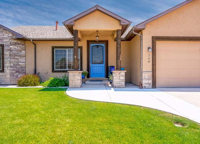 Property at 306 Oakwood Ave, Fruita, CO 81521, 4 beds, 3 baths