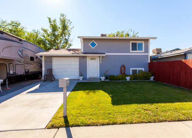 Property at 577 1/2 Clifton Way, Grand Junction, CO 81504, 3 beds, 2 baths