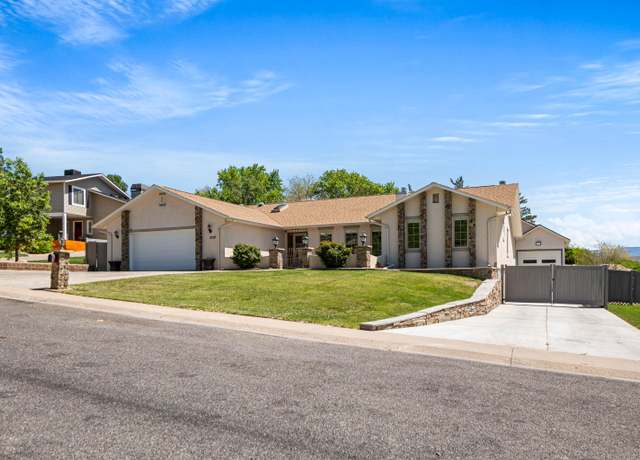 Property at 3126 Cloverdale Ct, Grand Junction, CO 81506, 4 beds, 3 baths