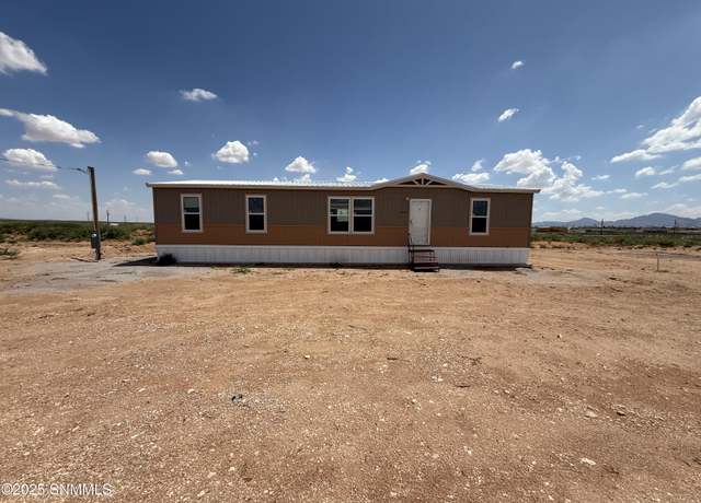 Property at 1337 San Marcos, Chaparral, NM 88081, 4 beds, 2 baths