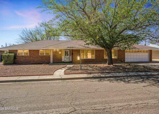 Property at 1811 Arizona Ave, Alamogordo, NM 88310, 3 beds, 2 baths