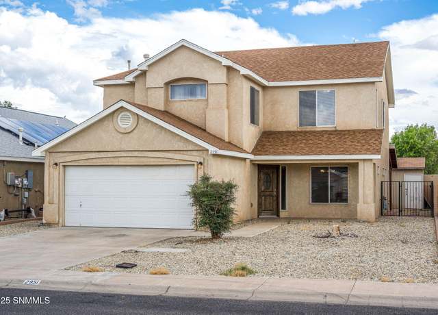 Property at 2951 Fountain Ave, Las Cruces, NM 88007, 3 beds, 2.5 baths