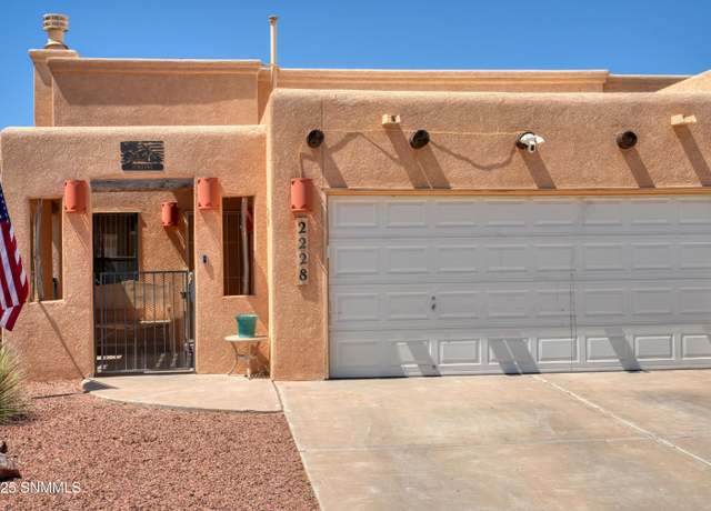 Property at 2228 Stone Pine Dr, Las Cruces, NM 88012, 3 beds, 2 baths