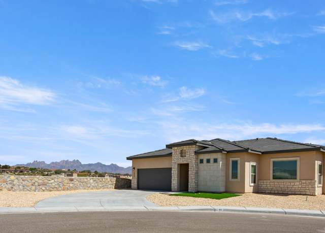 Property at 1486 Lenox Ave, Las Cruces, NM 88005, 3 beds, 2 baths