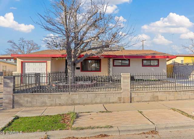 Property at 2301 Montana Ave, Las Cruces, NM 88001, 4 beds, 3 baths
