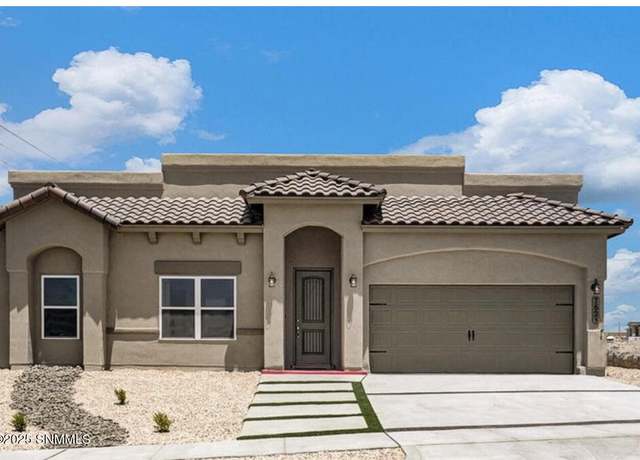 Property at 111 Lincoln St, Sunland Park, NM 88008, 5 beds, 3.5 baths