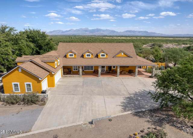 Property at 2561 Mesilla Hills Dr, Las Cruces, NM 88005, 3 beds, 2.5 baths