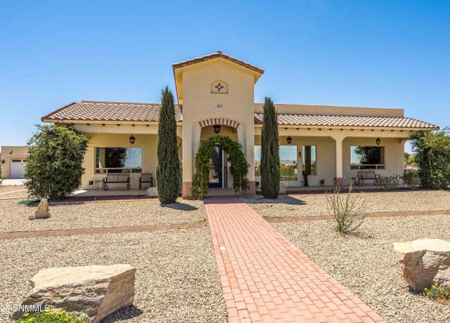 Property at 950 Sandy Beach Rd, Las Cruces, NM 88005, 4 beds, 4.5 baths