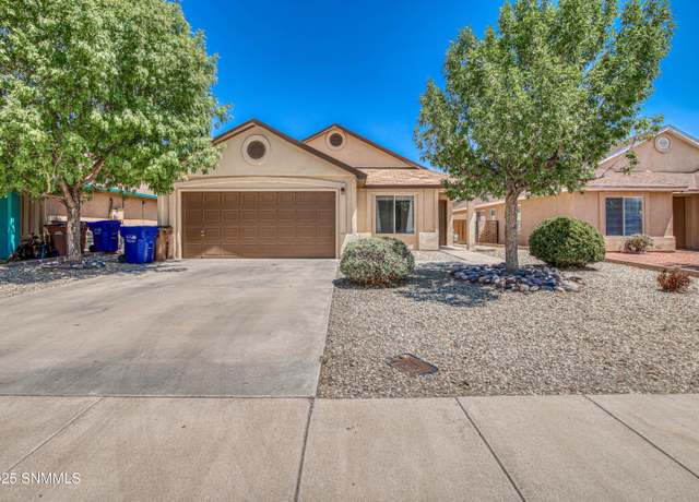 Property at 2952 Onate Rd, Las Cruces, NM 88007, 3 beds, 2 baths