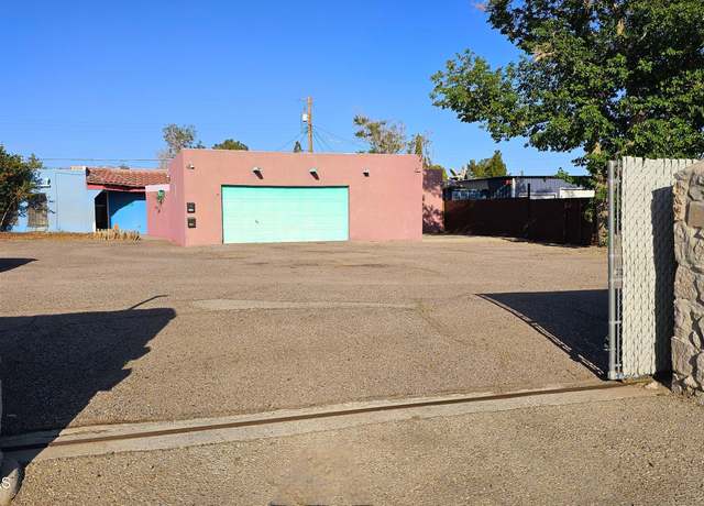 Property at 1229 S Espanola St, Las Cruces, NM 88001, 2 beds, 1.5 baths