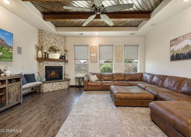 Property at 6089 Arosa St, Las Cruces, NM 88012, 3 beds, 2.5 baths
