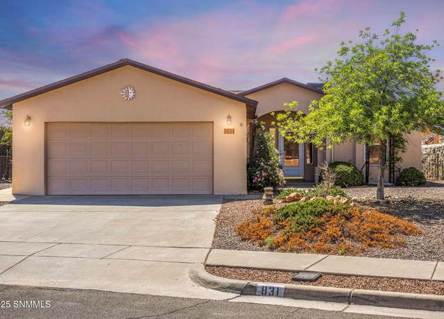 Property at 831 Stone Canyon Dr, Las Cruces, NM 88011, 3 beds, 2 baths