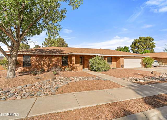 Property at 2961 Topley Ave, Las Cruces, NM 88005, 3 beds, 2.5 baths