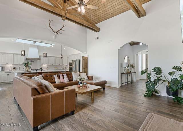 Property at 7870 Apache Canyon Dr, Las Cruces, NM 88007, 5 beds, 2.5 baths