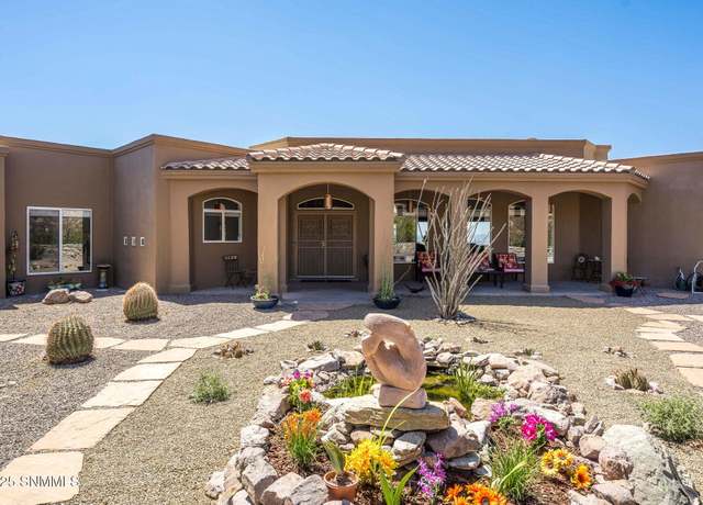 Property at 4972 Black Quartz Rd, Las Cruces, NM 88011, 4 beds, 2.5 baths