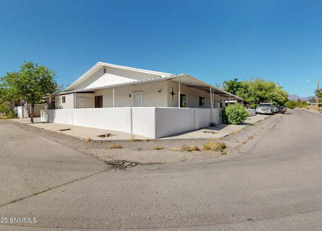 Property at 505 Piro Ave, Las Cruces, NM 88001, 5 beds, 3 baths