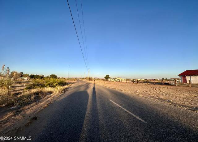 Property at 952 Oasis Dr, Chaparral, NM 88081