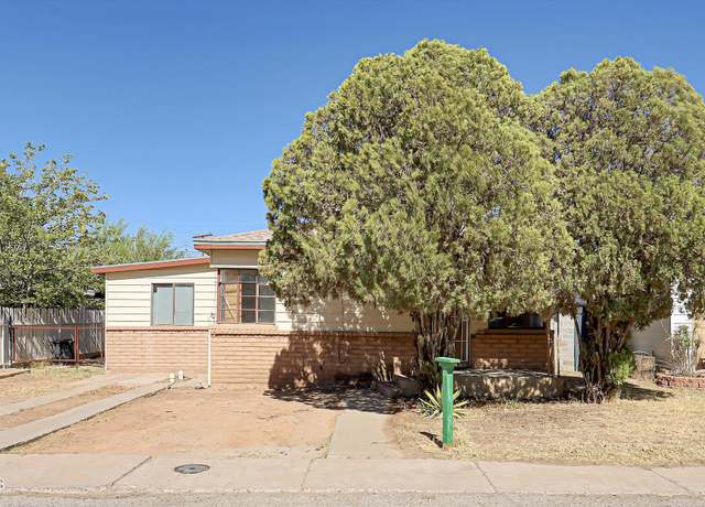 Property at 606 N Melendres St, Las Cruces, NM 88005, 3 beds, 2 baths
