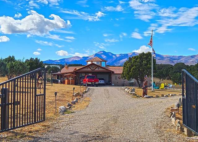 Property at 107 Caprock Ct #3, Alto, NM 88312, 3 beds, 2 baths