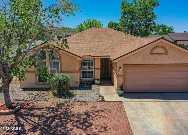 Property at 714 City View Dr, Las Cruces, NM 88005, 4 beds, 2 baths