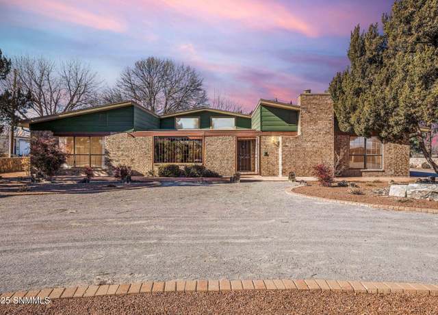 Property at 2080 Tres Pinos Ln, Las Cruces, NM 88005, 4 beds, 2 baths