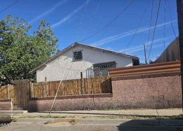 Property at 325 E May Ave, Las Cruces, NM 88001, 3 beds, 3 baths