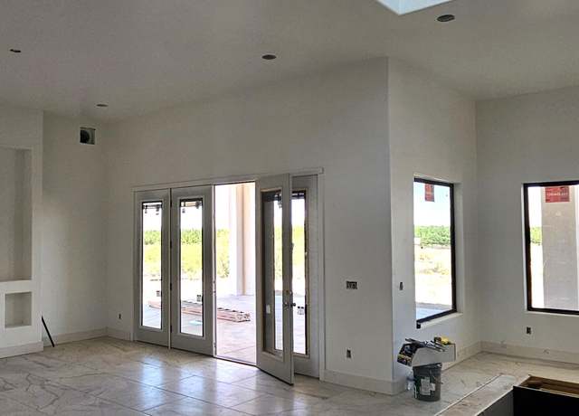Property at 2133 Mesilla Hills Dr, Las Cruces, NM 88005, 4 beds, 2.5 baths