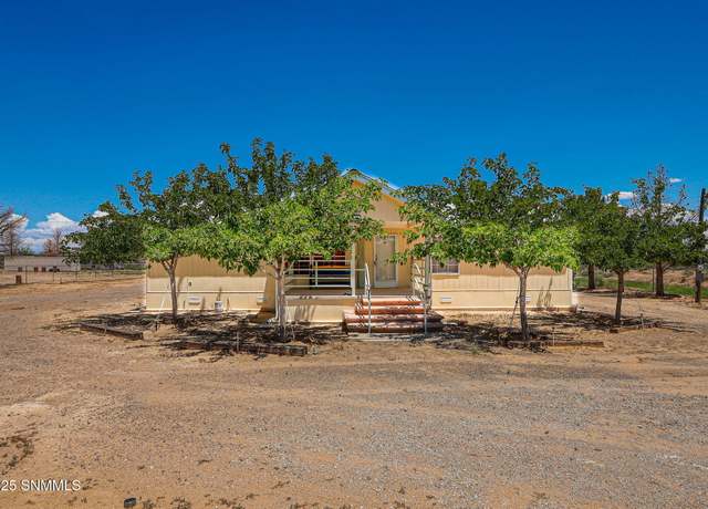 Property at 610 Golden Eagle St. St, Chaparral, NM 88081, 3 beds, 2 baths