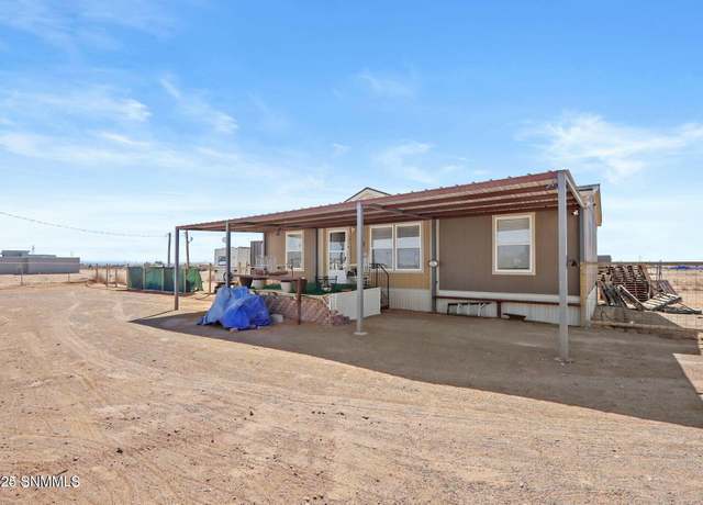 Property at 1029 Saturn Dr, Chaparral, NM 88081, 3 beds, 2 baths