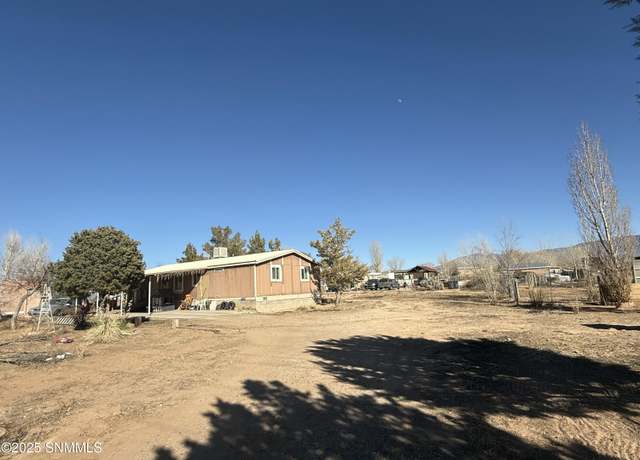 Property at 29 Amy Rd, Los Lunas, NM 87031, 4 beds, 1.5 baths