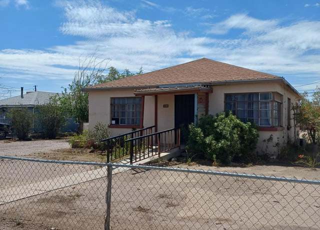 Property at 1095 Van Patten Ave, Las Cruces, NM 88005, 2 beds, 1 bath