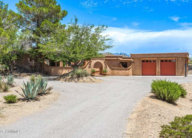 Property at 4216 E Winchester Rd, Las Cruces, NM 88011, 3 beds, 3 baths