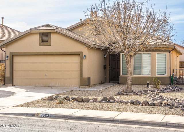 Property at 2523 Prado Del Sol Ave, Las Cruces, NM 88011, 3 beds, 2 baths