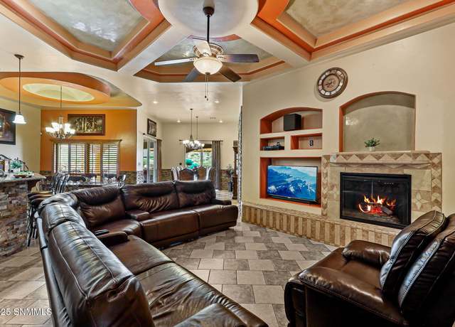 Property at 4026 La Purisima Dr, Las Cruces, NM 88011, 4 beds, 3.5 baths