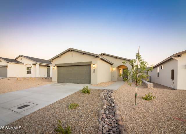 Property at 2150 Torreon Rd, Las Cruces, NM 88012, 3 beds, 2 baths