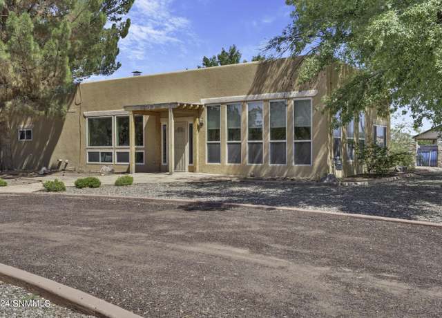 Property at 4208 Escondido Ln, Las Cruces, NM 88005, 3 beds, 2 baths