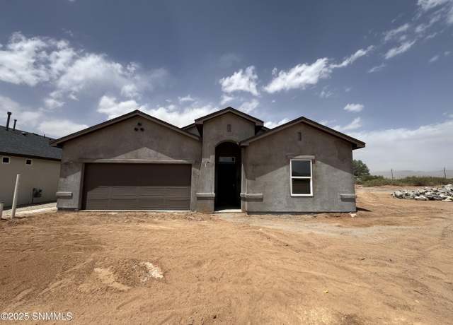 Property at 5970 Diaz Loop, Las Cruces, NM 88012, 4 beds, 2 baths