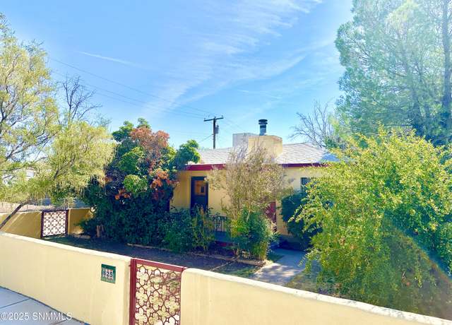 Property at 625 Van Patten Ct, Las Cruces, NM 88005, 3 beds, 2 baths